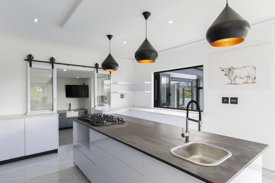 4 Bedroom Property for Sale in Helderrand Western Cape